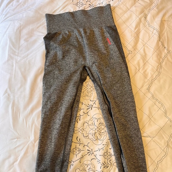 gymshark leggings - Picture 2 of 3